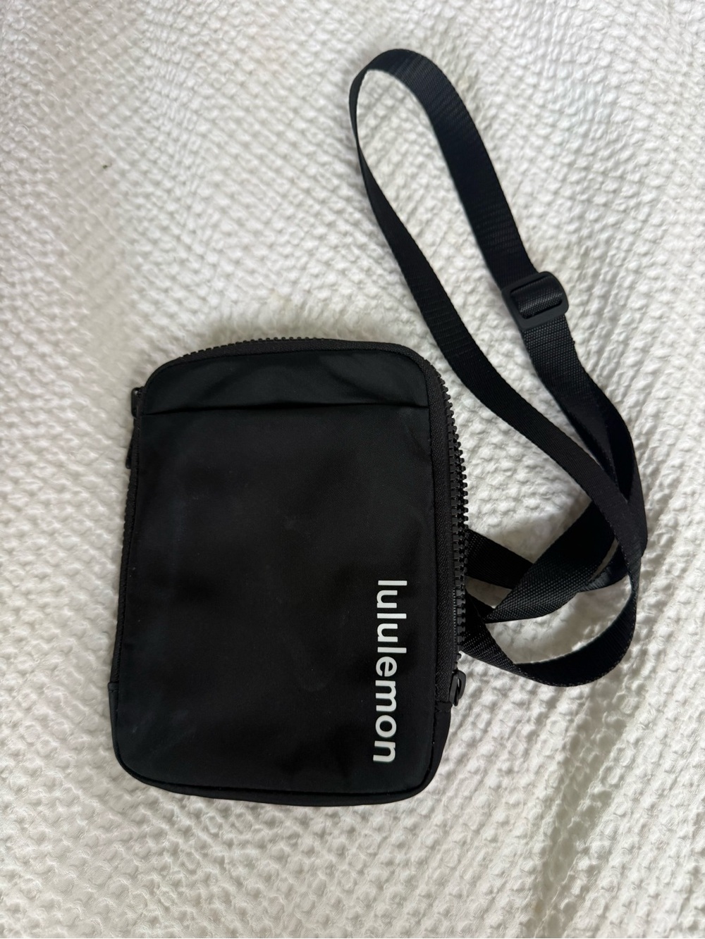 Lululemon Black Crossbody Phone Pouch